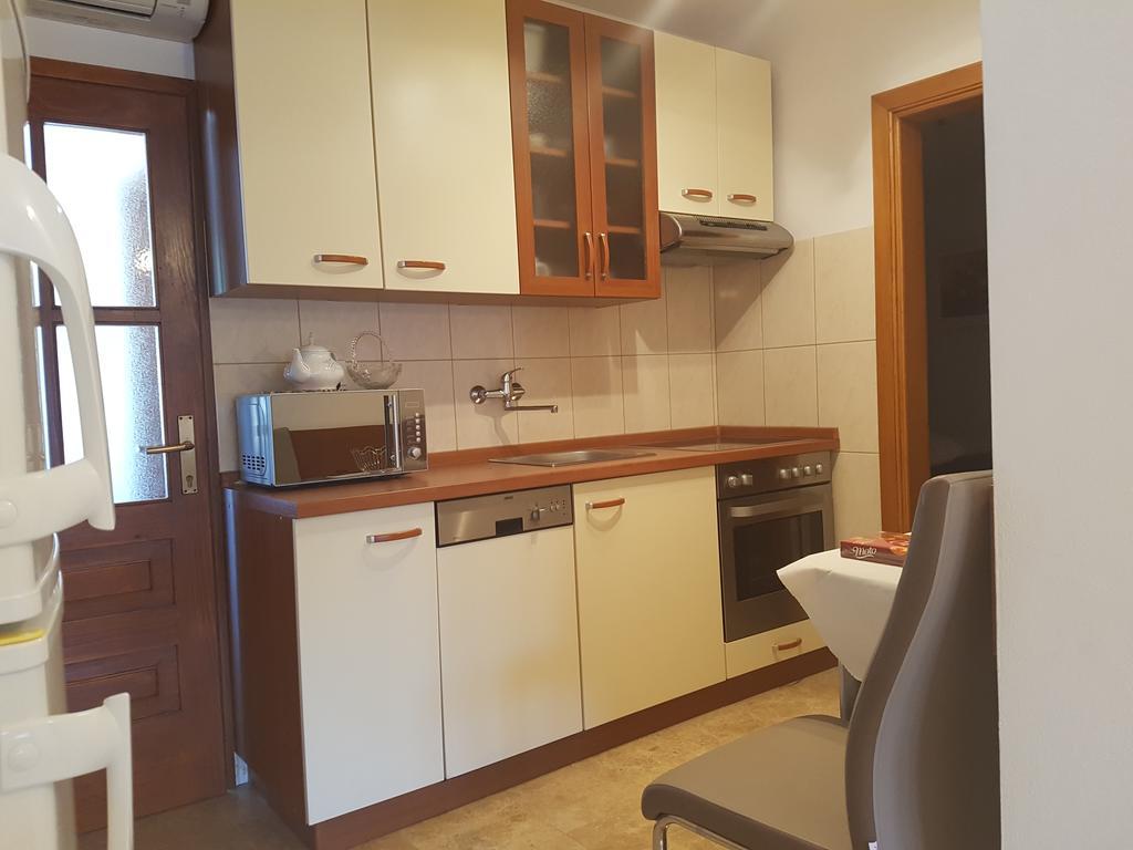 Apartments Ivancevic Medvinjak Buitenkant foto